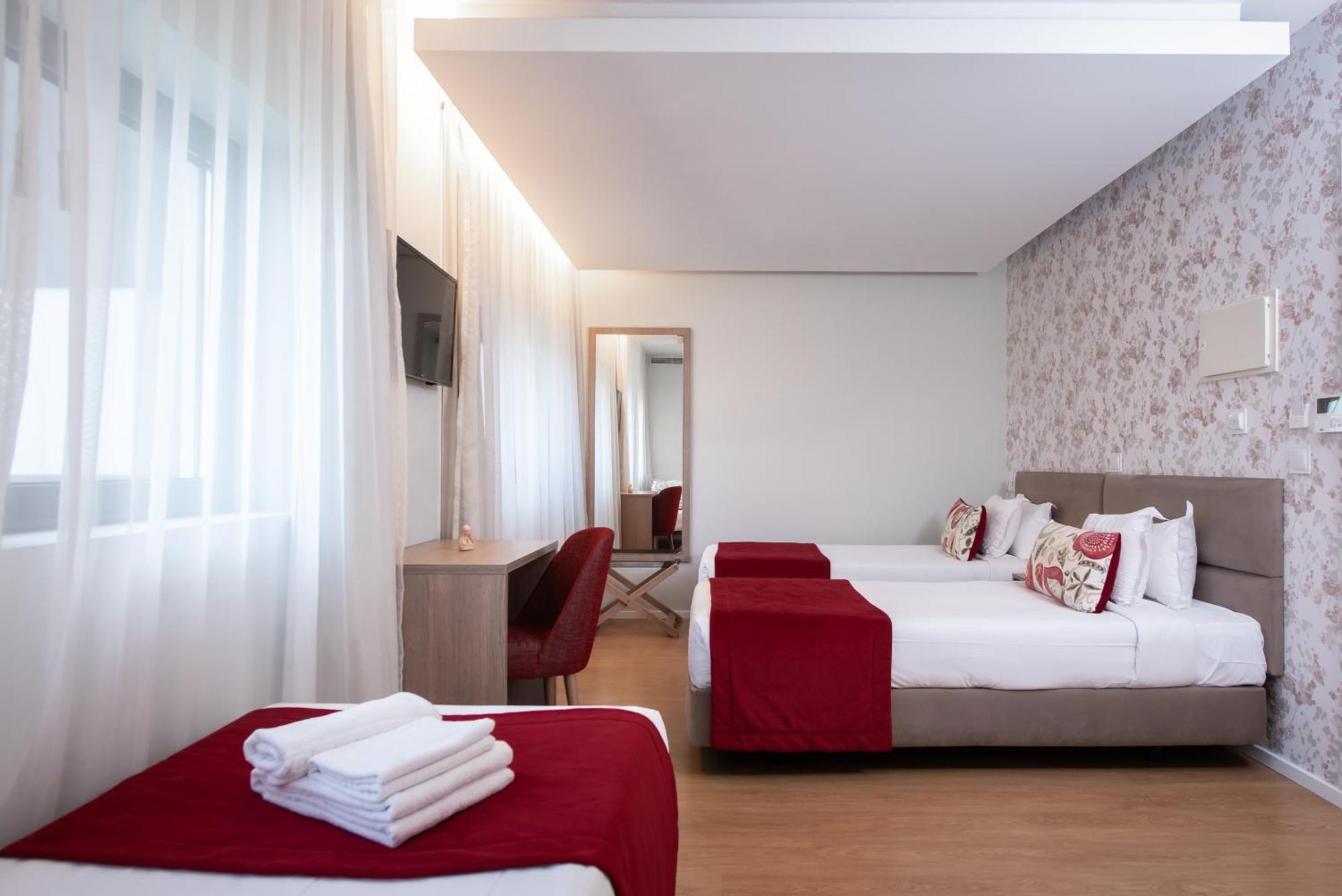 Hotel Essence Marianos 4*
