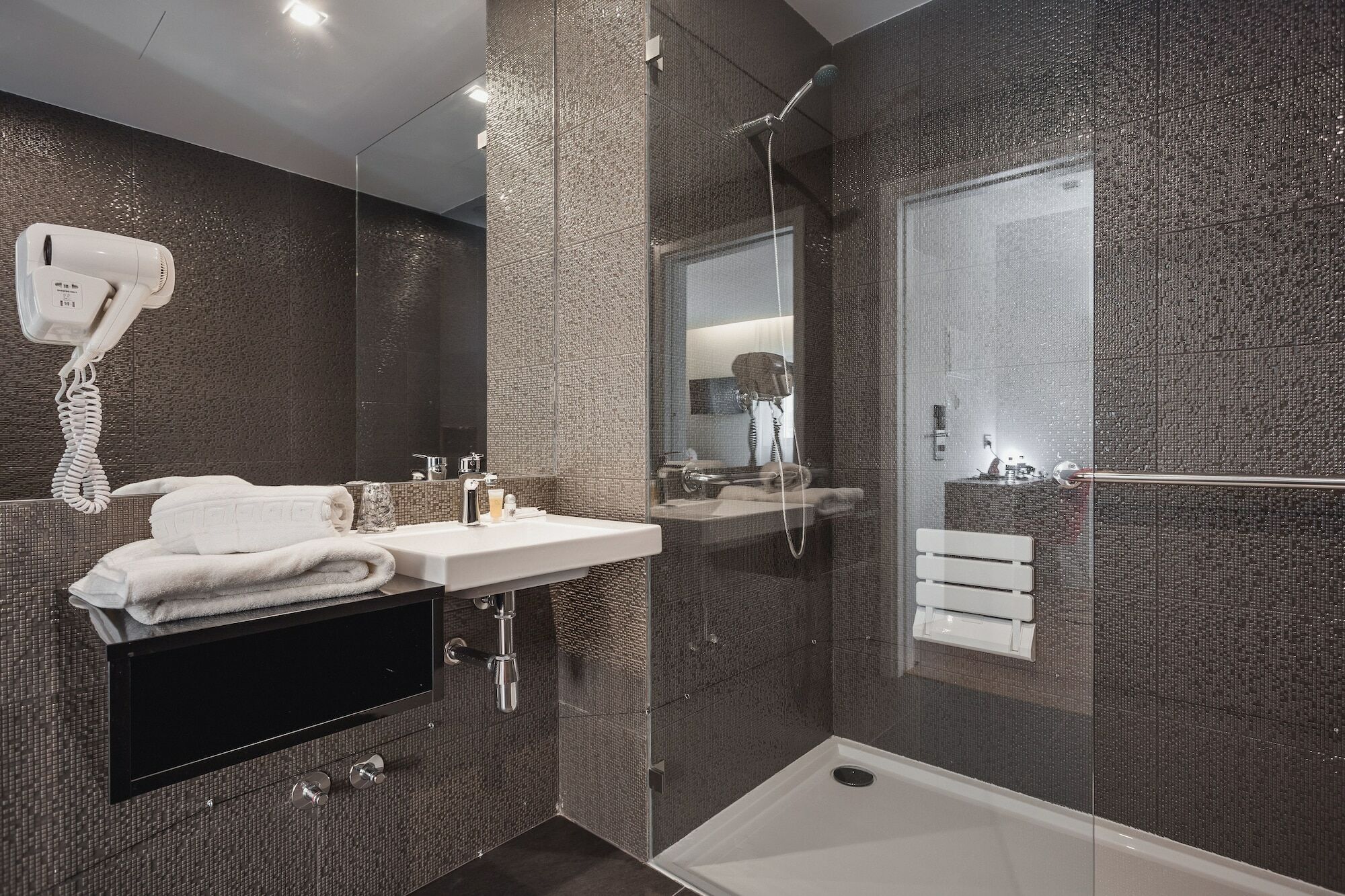 Hotel Essence Marianos 4*
